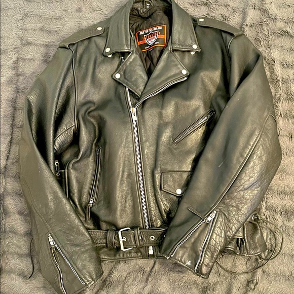 Interstate Leather motorcycle jacket - Picture 2 of 13